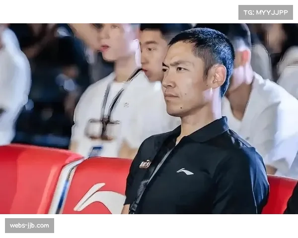 北控将帅失和致防守沟通瘫痪 张庆鹏跑轰体系与阵容严重错配